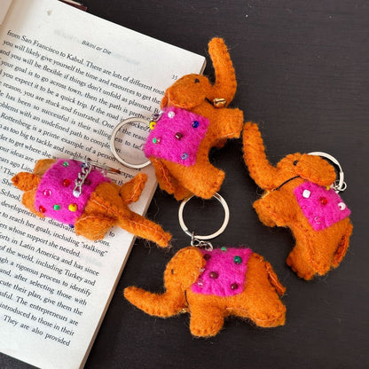 Hanging keychain