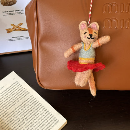 Hanging keychain
