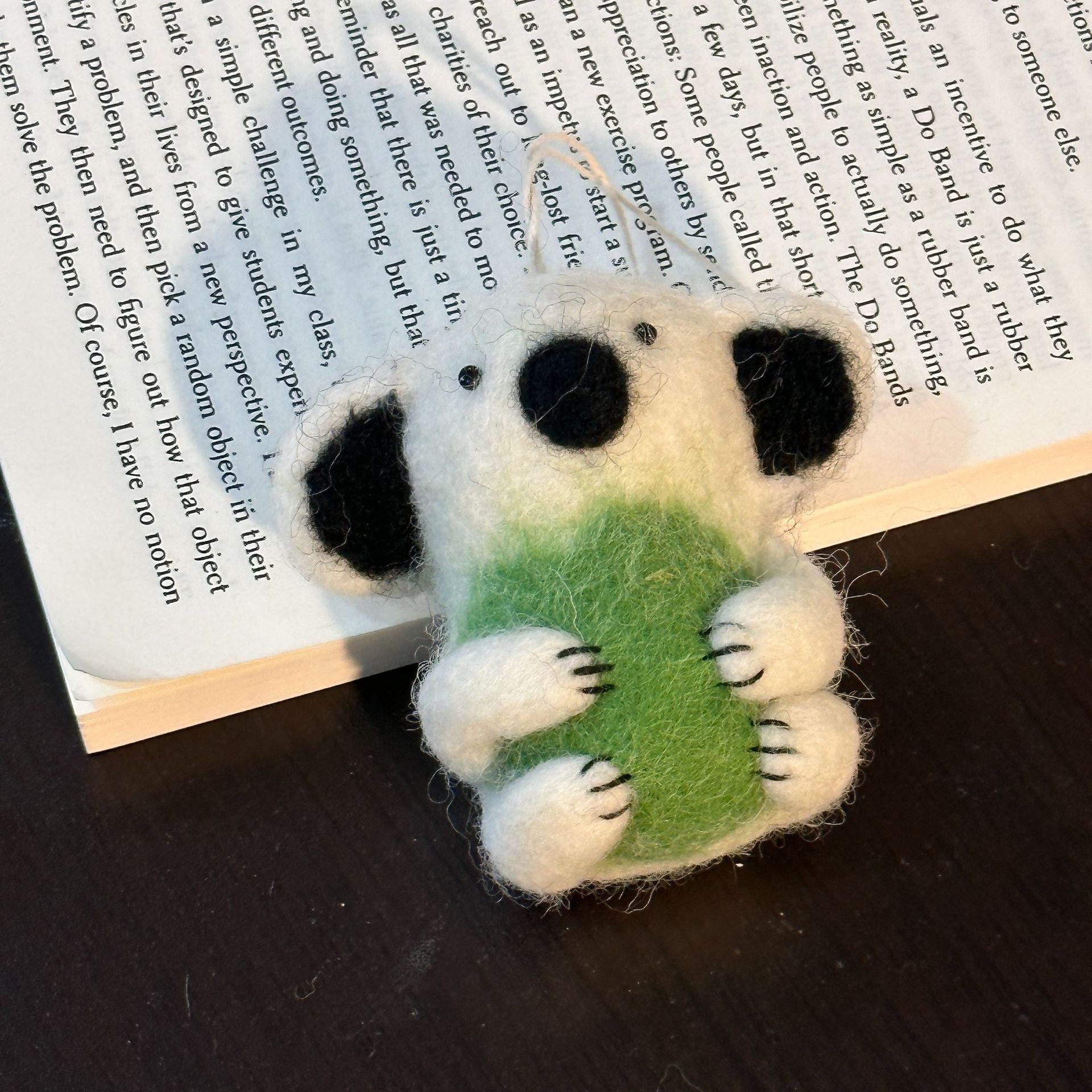 Hanging keychain