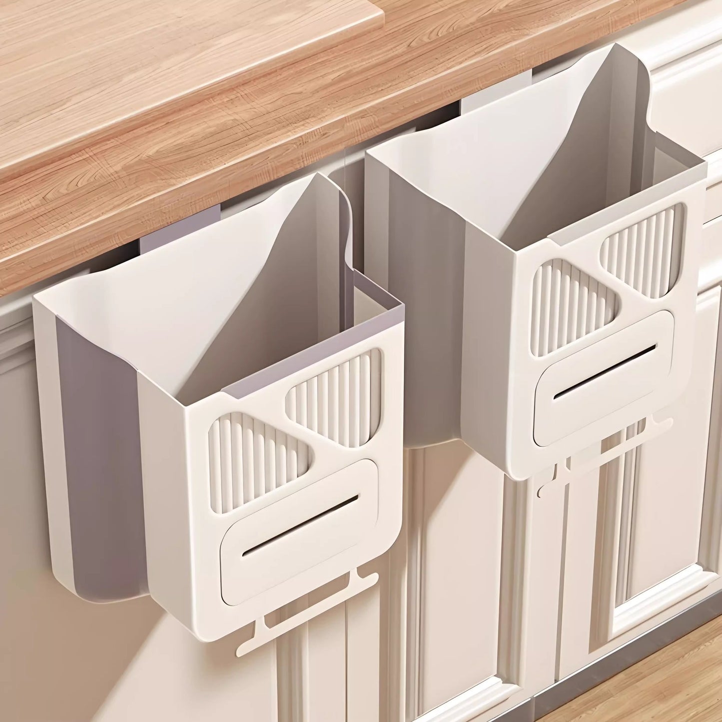 Hanging storage bucket