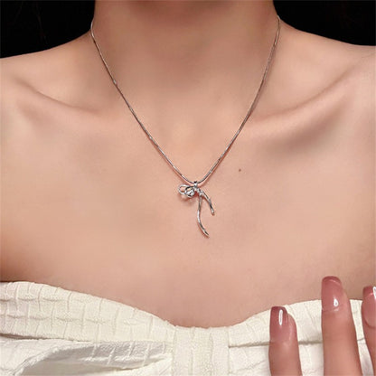Heart Pearl Necklace