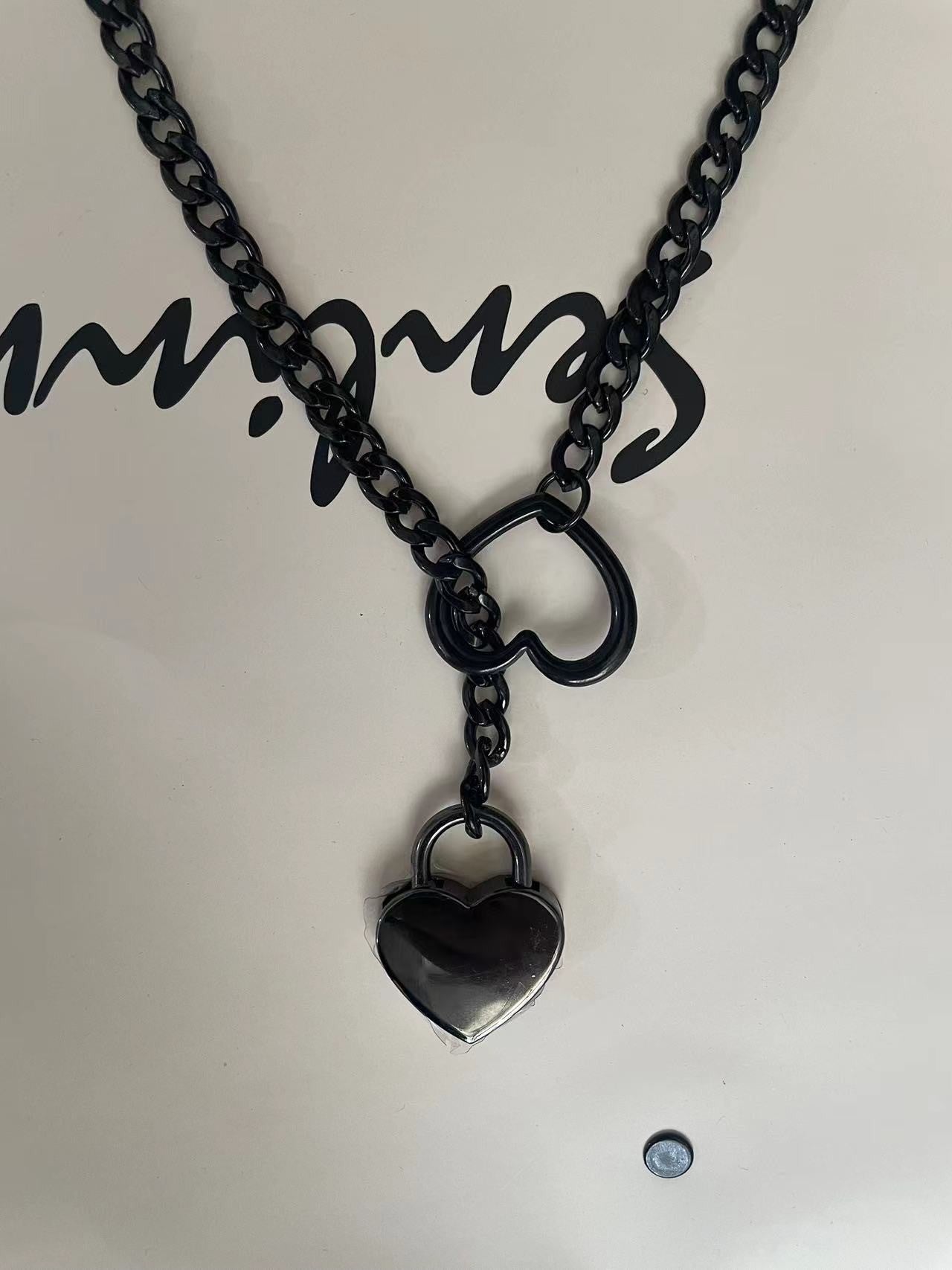 Heart pendant necklace