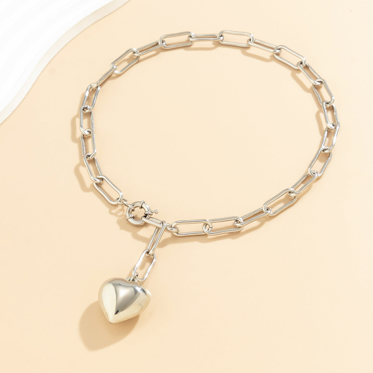 Heart Pendant Short Necklace with Metal Clasp