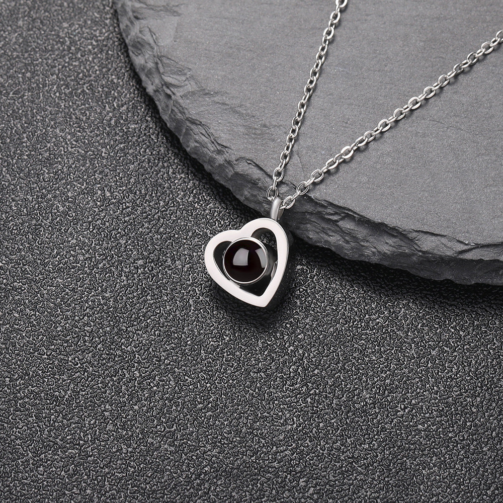 Heart Photo Projection Necklace with Multilingual Engraving