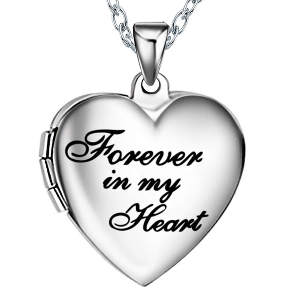 Heart-shaped charm pendant necklace