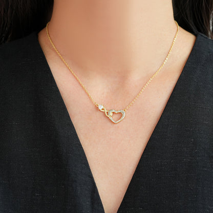 Heart-shaped clavicle chain