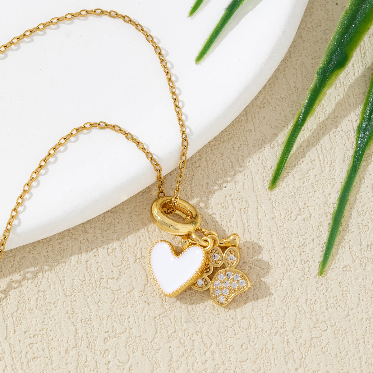 Heart-Shaped Creative Color Necklace