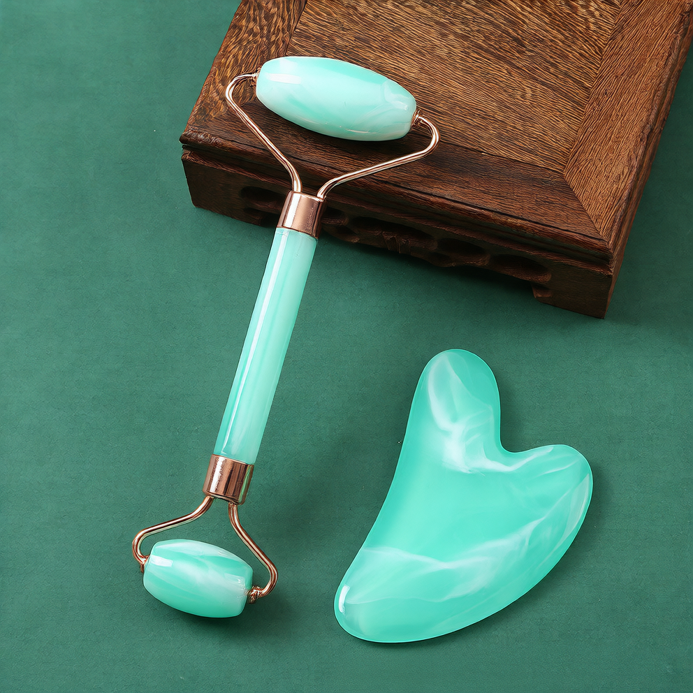 Heart-shaped crystal roller massage pad