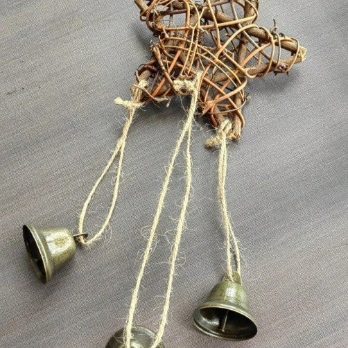 Heart-shaped five-pointed star hanging bell