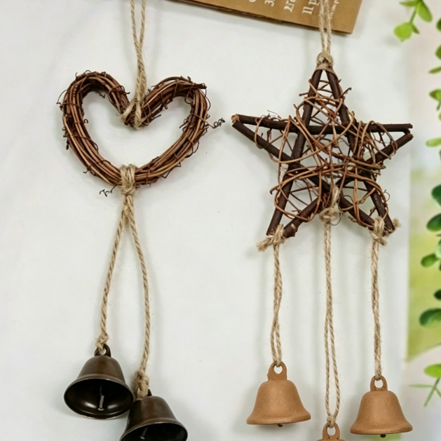Heart-shaped five-pointed star hanging bell