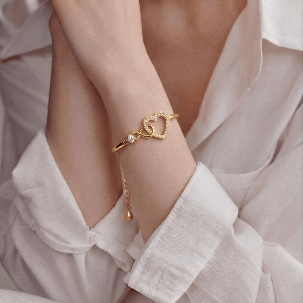 Heart-shaped Hollow-out Bracelet