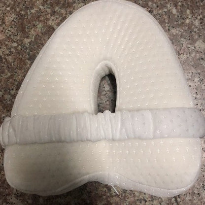 Heart-shaped memory foam clip leg pillow