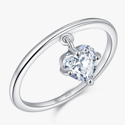 Heart-Shaped Pendant Ring with Sparkling Diamonds for Women