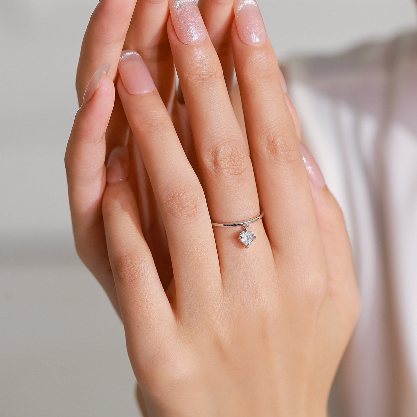 Heart-Shaped Pendant Ring with Sparkling Diamonds for Women