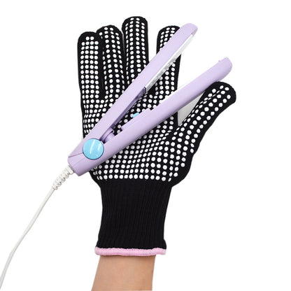 Heat-resistant hand cover for hair care