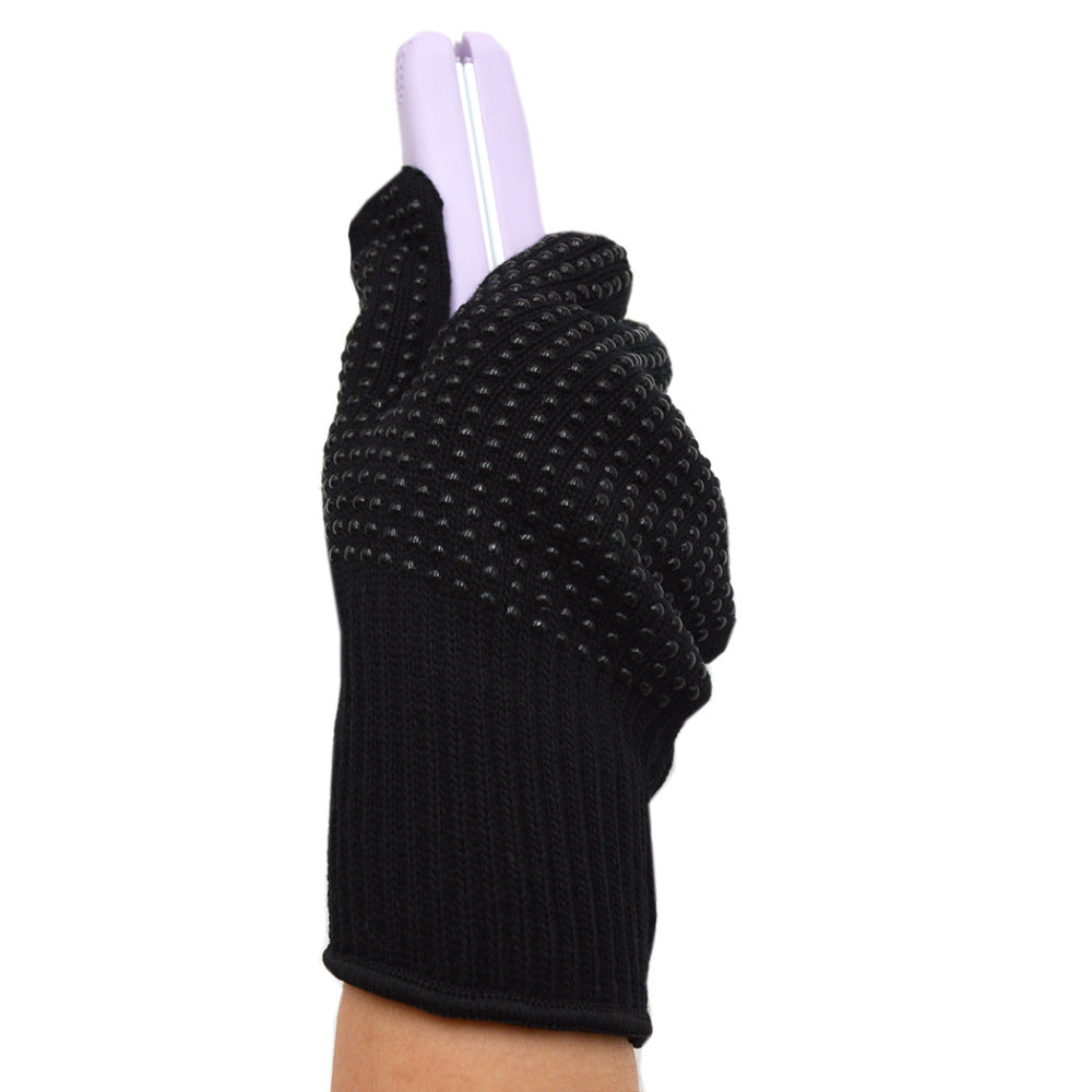 Heat-resistant hand cover for hair care
