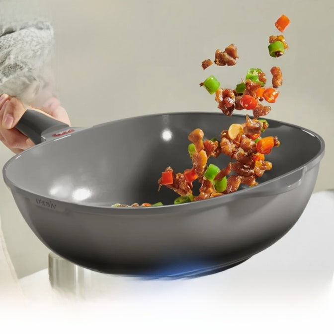 High-capacity, wear-resistant, multi-functional non-stick pan