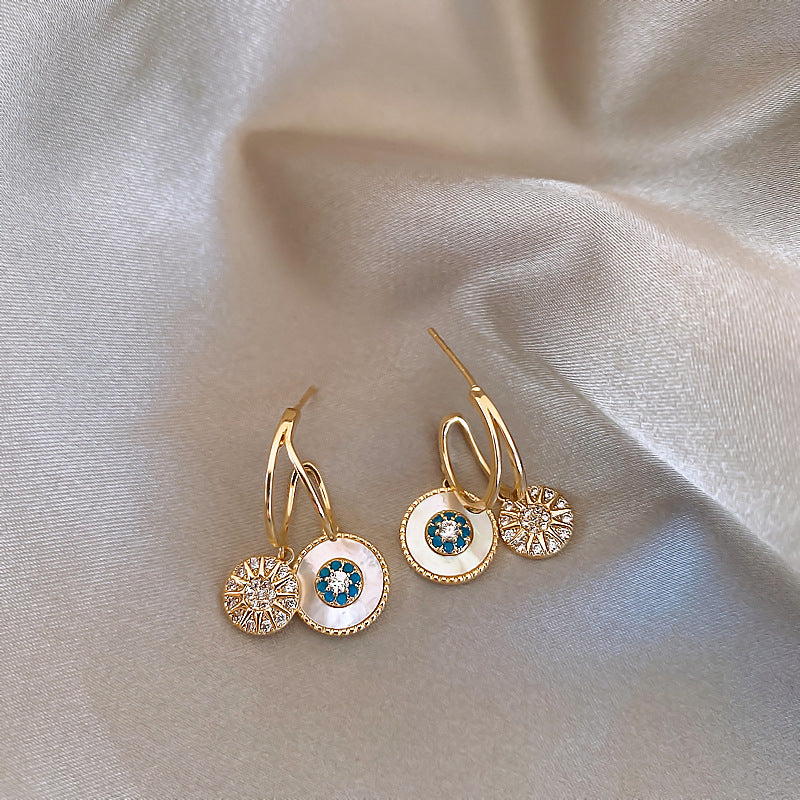 High-end earrings
