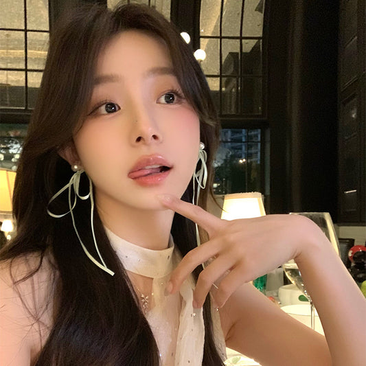 High-end, elegant and sweet earrings