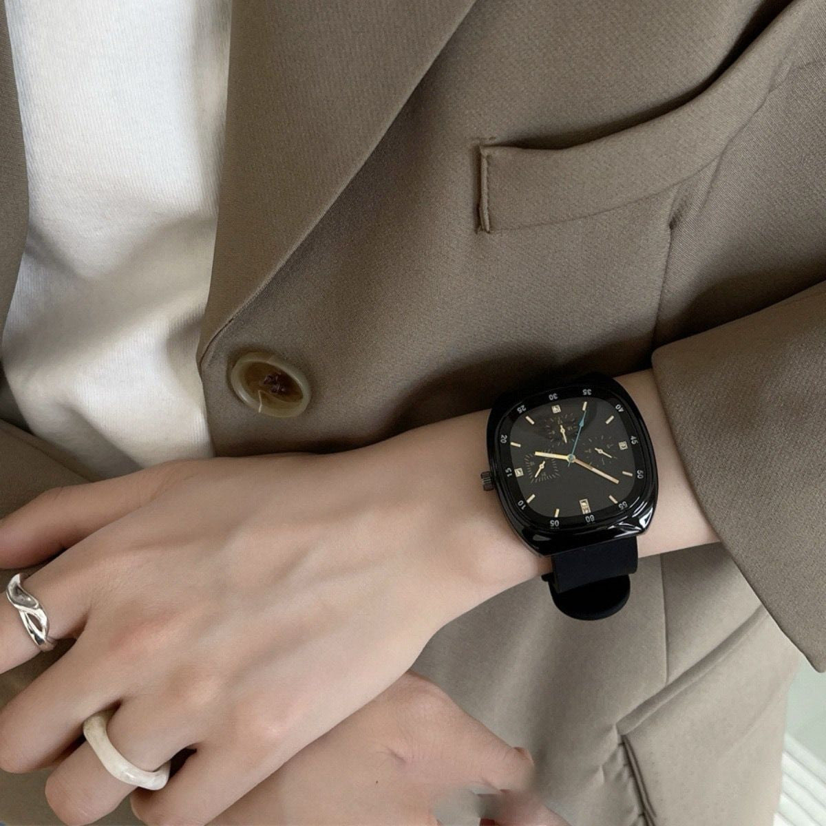 High-end quartz watch