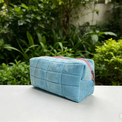 High-End Storage Bag with Large Capacity, Portable and Stylish Makeup Bag