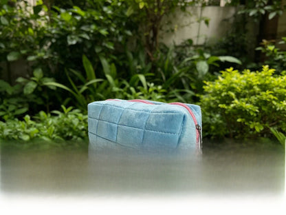 High-End Storage Bag with Large Capacity, Portable and Stylish Makeup Bag