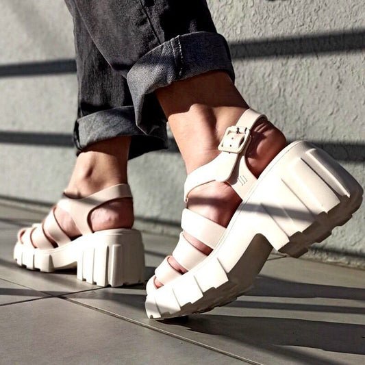 High-heeled sandals with chunky heels