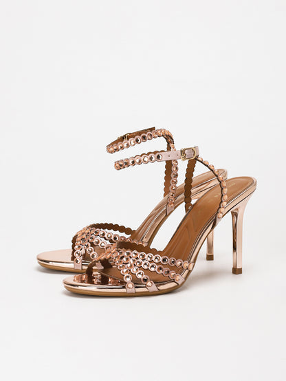 high-heeled shoes