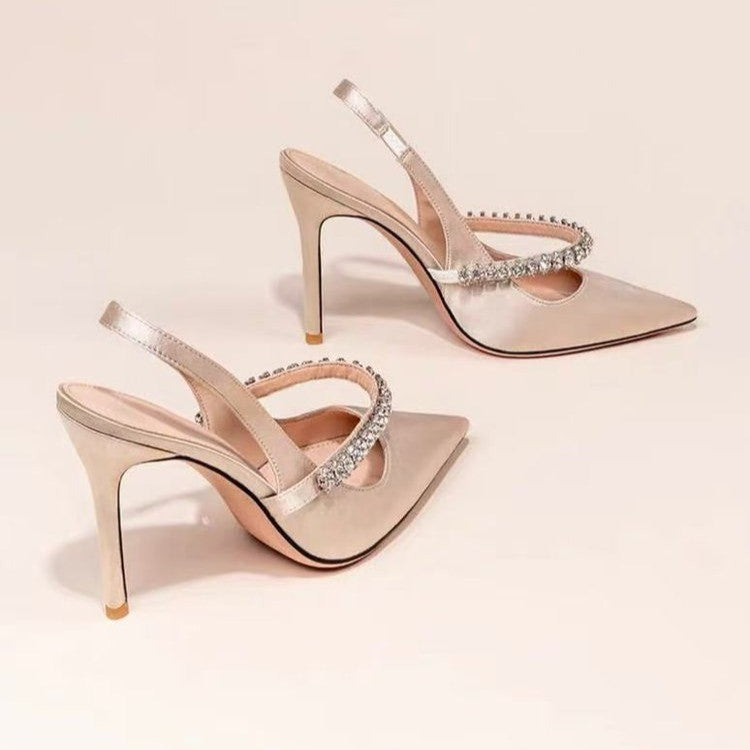 High-heeled shoes