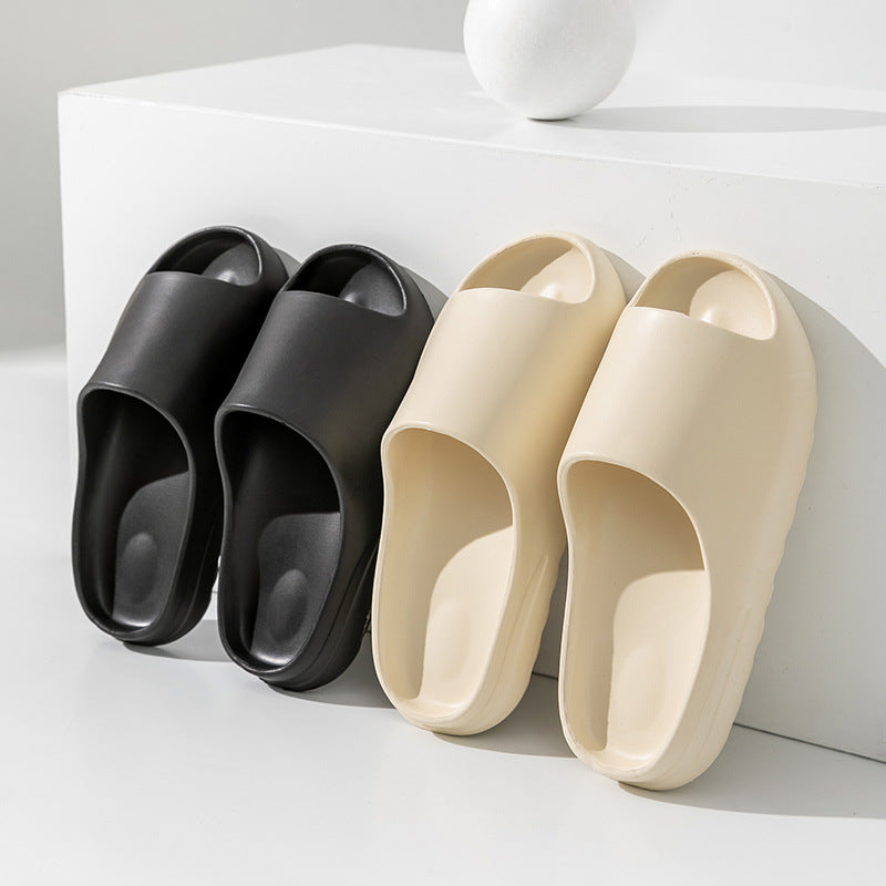 High-heeled slippers