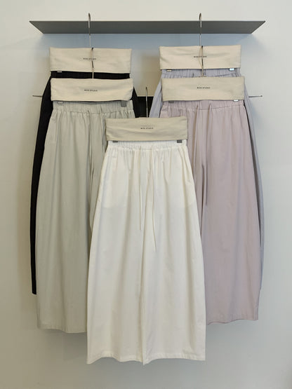 High-quality casual trousers with excellent drape, versatile styling, and multiple color options