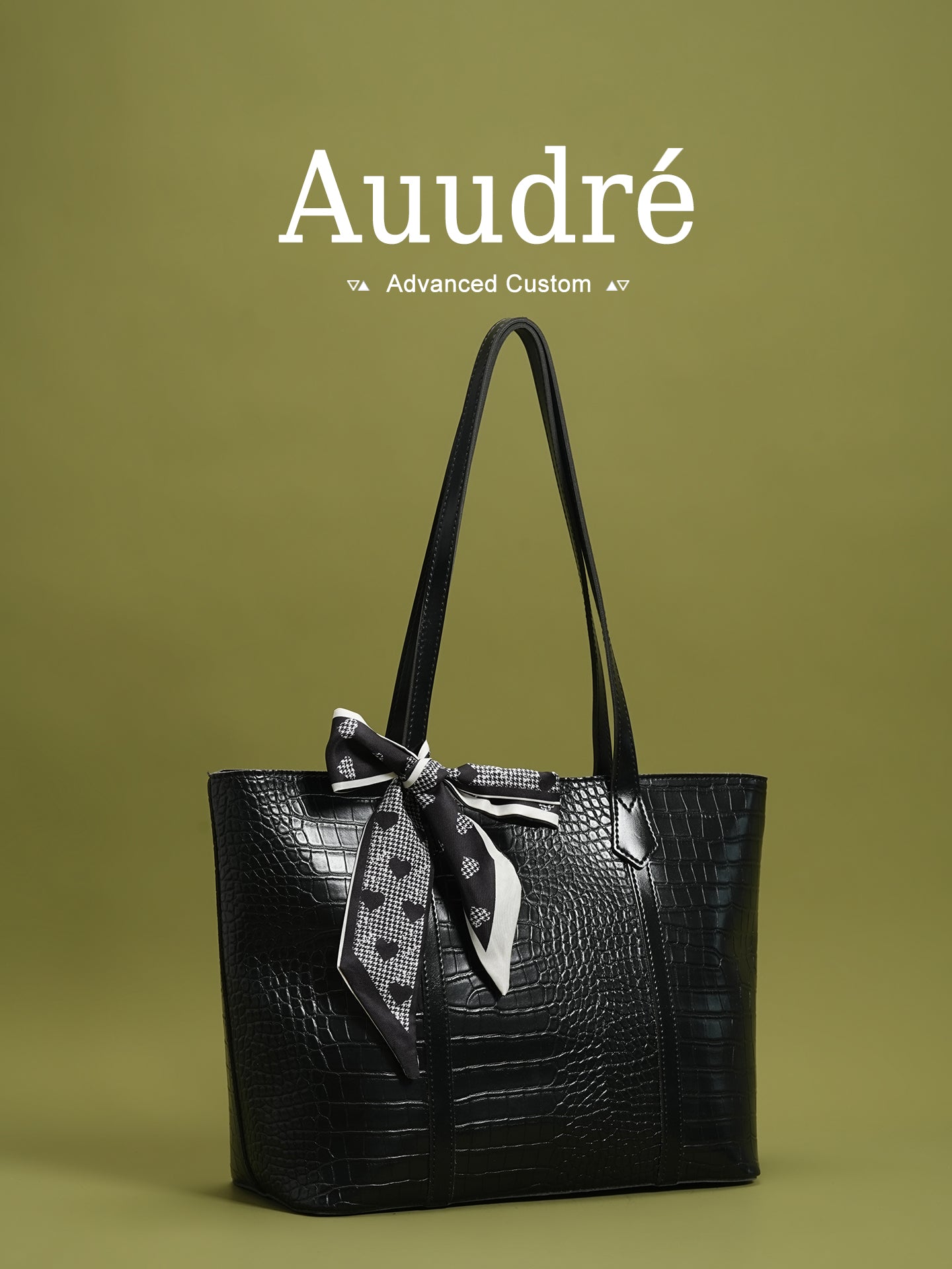 High-Quality Large-Capacity Commuter Bag