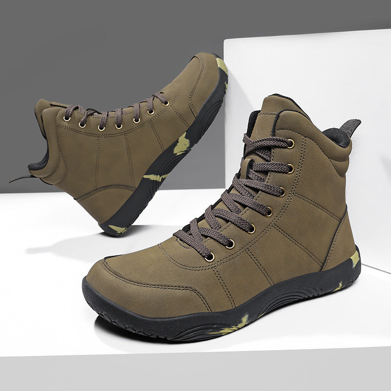 High-top outdoor hiking shoes