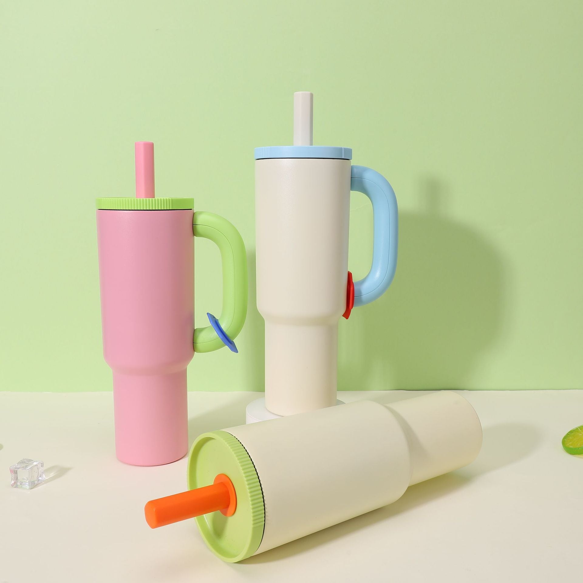 High-value thermos cup with handle