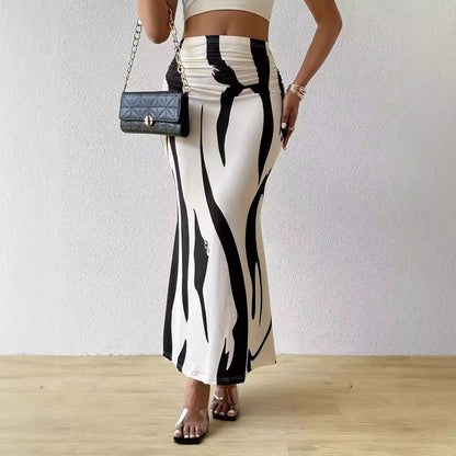 High-waisted fishnet skirt