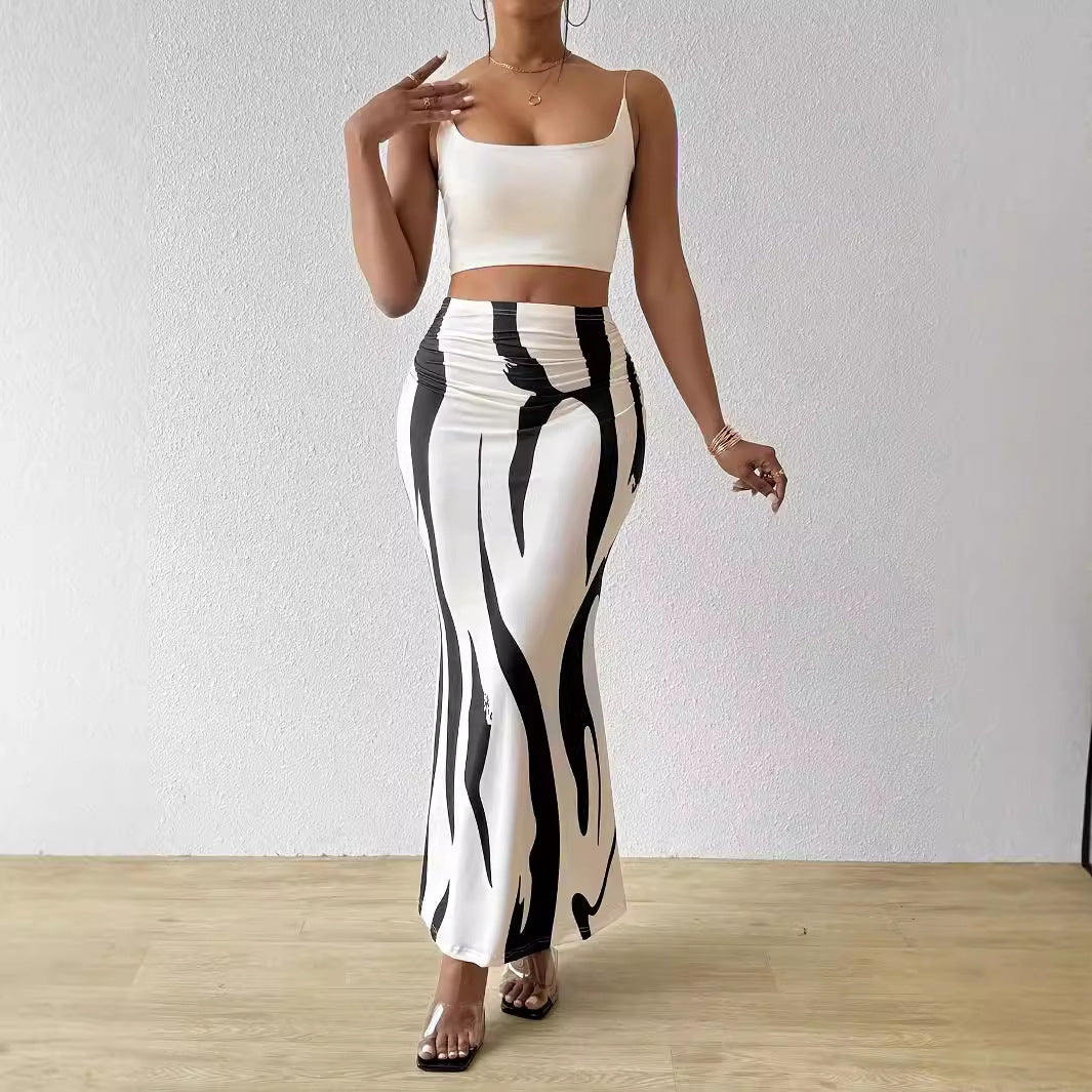 High-waisted fishnet skirt