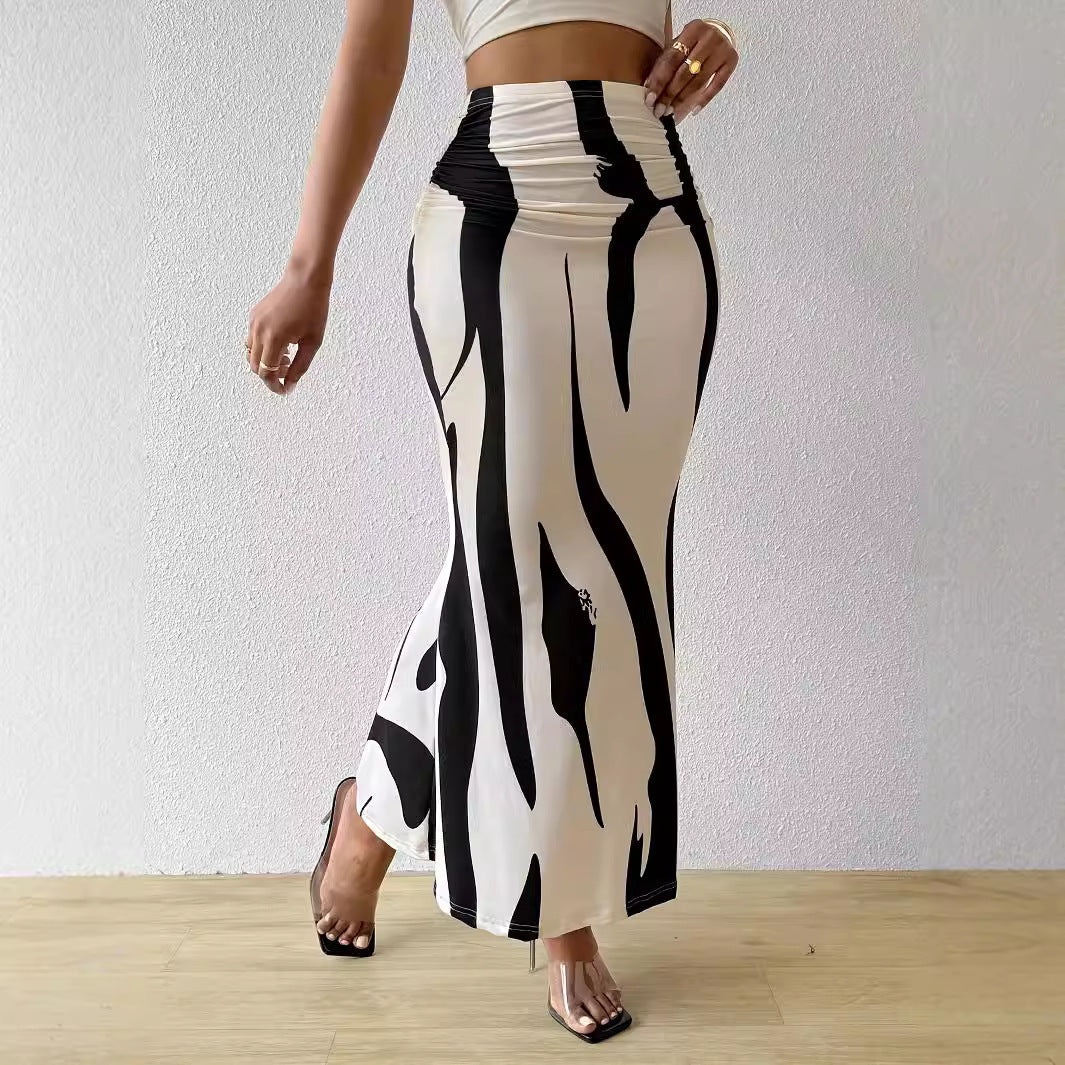 High-waisted fishnet skirt