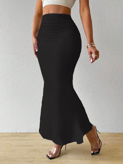 High-waisted fishnet skirt