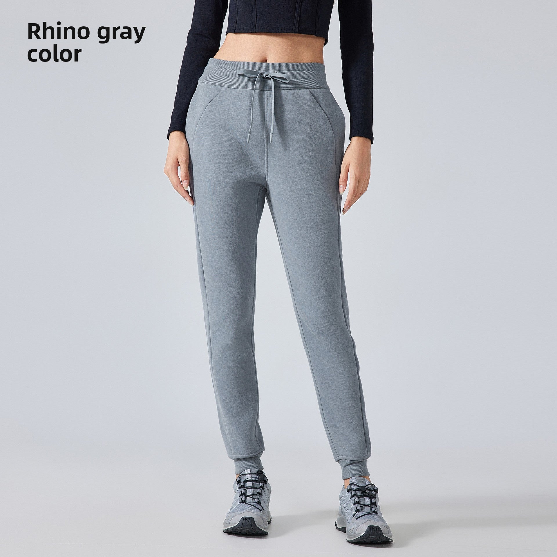 High-waisted loose-cuffed sports pants