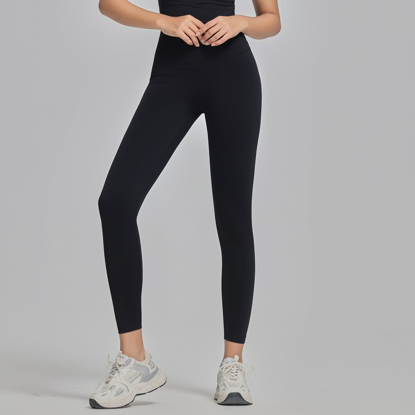 High-Waisted Yoga Pants with Quick-Dry and Lifting Feature