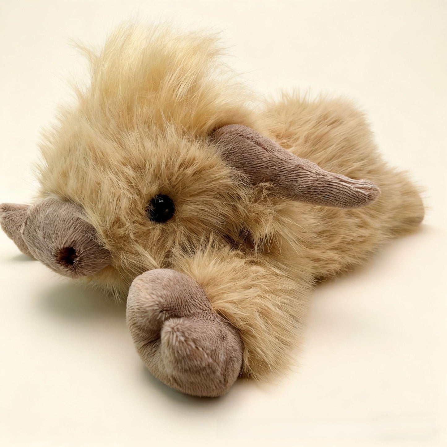 Highland cow figurine with long hair