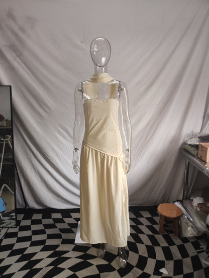 Hip-hugging dress