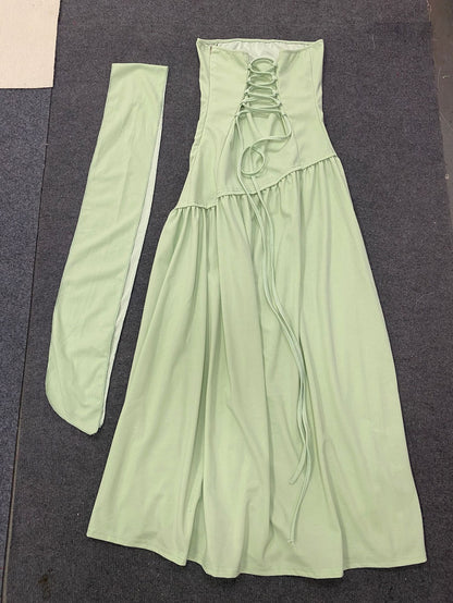 Hip-hugging dress