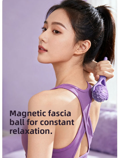 Hold the rolling massage ball