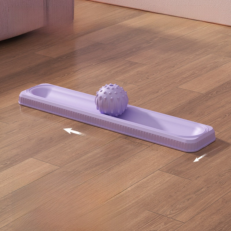 Hold the rolling massage ball