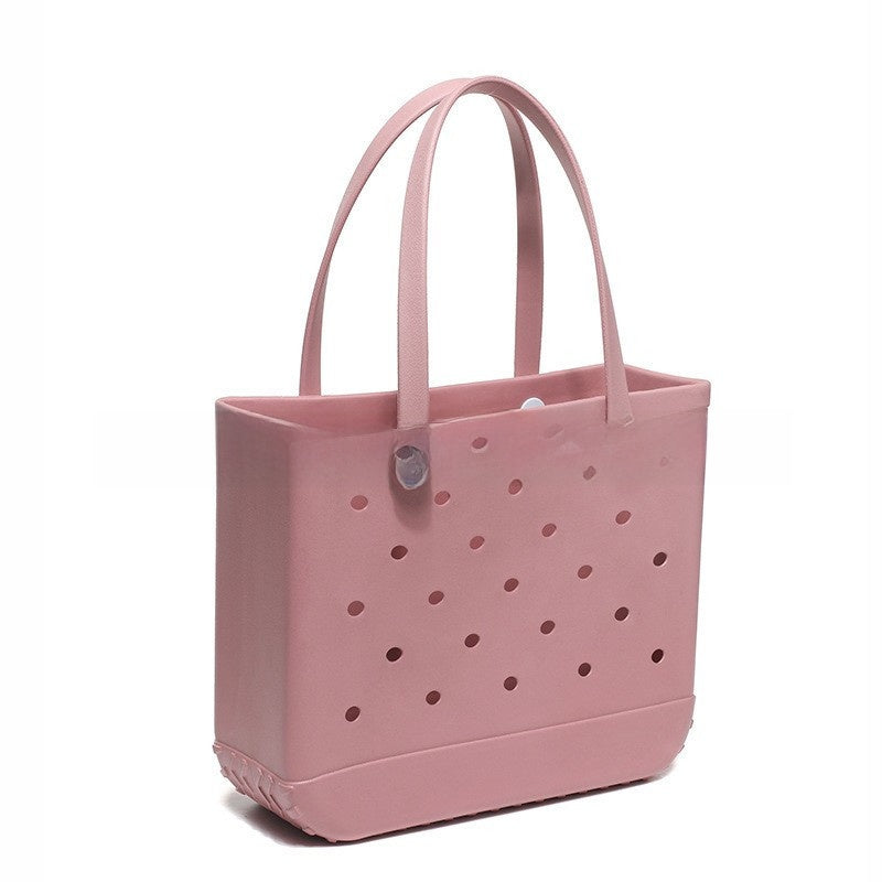 Hole-shaped beach bag