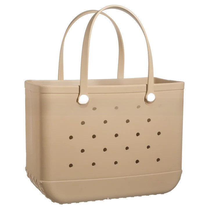 Hole-shaped beach bag
