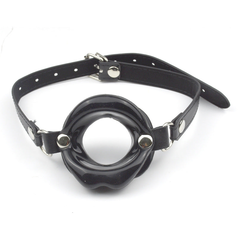 Holed mouth muzzle