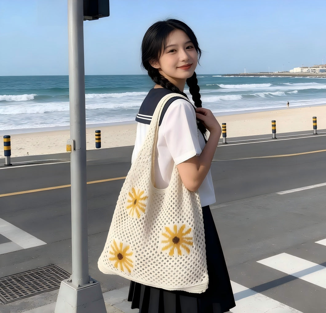 Hollow Hand-Woven Straw Tote Bag for Women