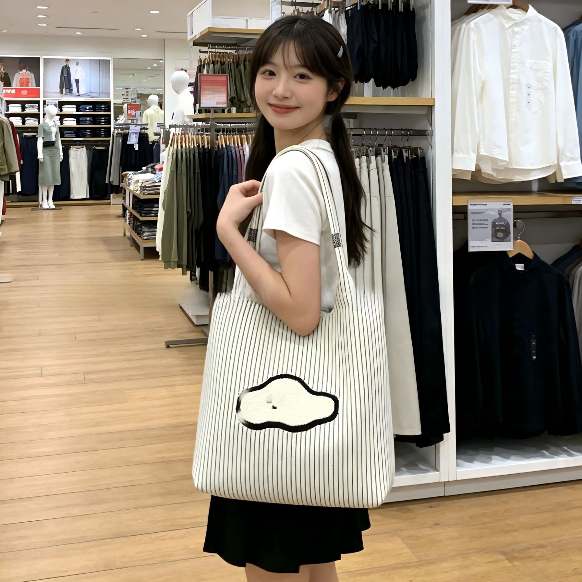 Hollow Hand-Woven Straw Tote Bag for Women